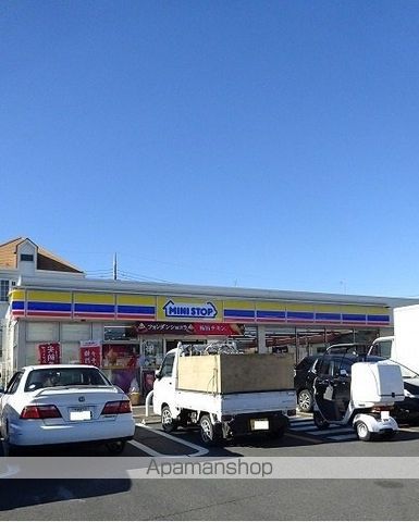 コンビニ　ミニストップ（コンビニ）まで50m
