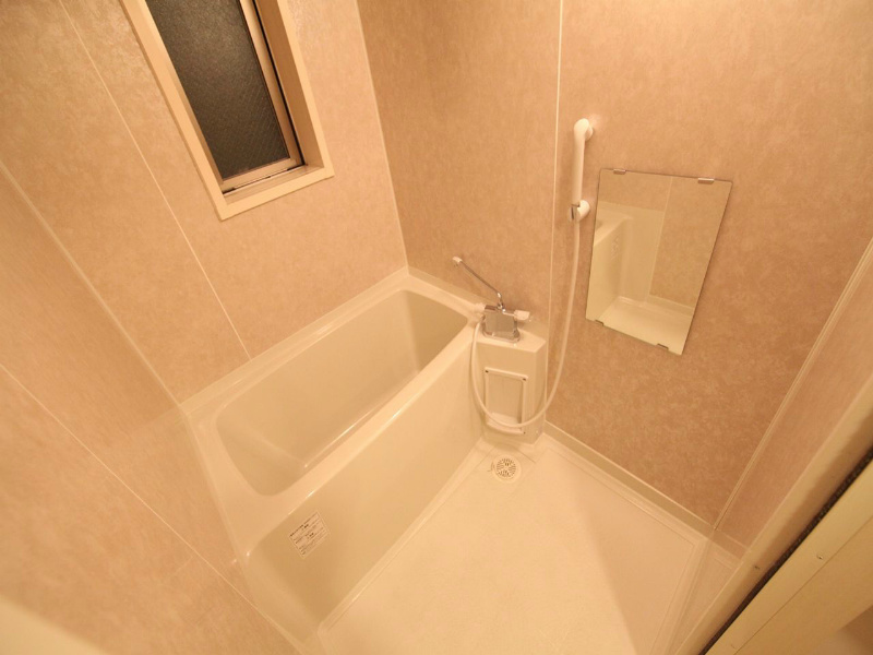 バス・シャワールーム　浴室暖房乾燥機付お風呂　窓付（換気良好）