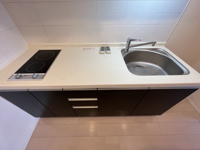 キッチン　※別部屋参考写真