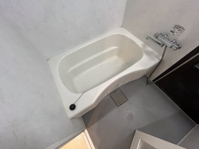 バス・シャワールーム　※別部屋参考写真