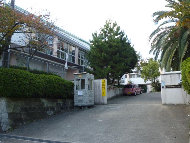 小学校　大阪狭山市立南第一小学校（小学校）まで245m