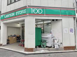 コンビニ　ローソンストア100台東清川一丁目店（コンビニ）まで60m