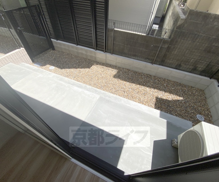 バルコニー　南向きの専用庭です。