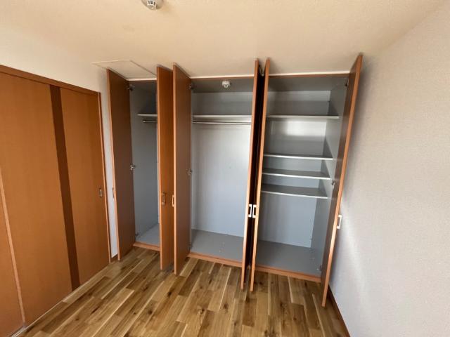 収納　クローゼット