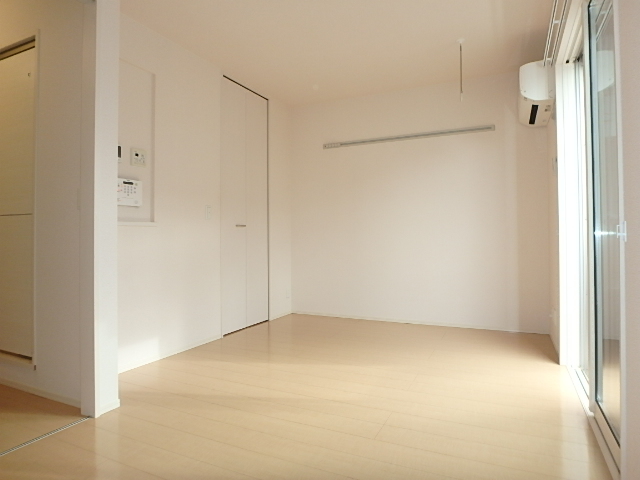 居室・リビング　室内ものほし付き