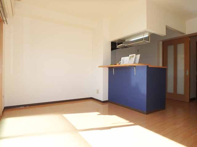 居室・リビング　９帖の広めＤＫ♪※備品は付きません（イメージ）