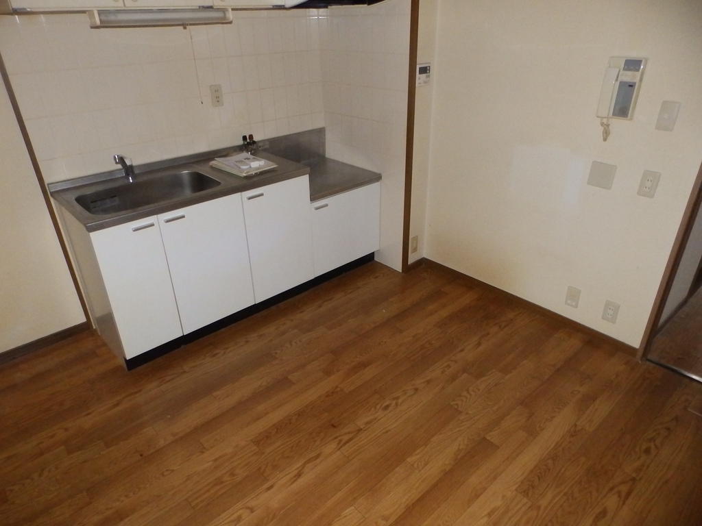 キッチン　コンロはご準備ください