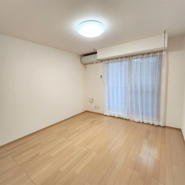 居室・リビング　洋室6.5帖のお部屋です。