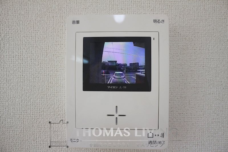 セキュリティ　モニタ付きインターホンで来客確認が出来ます。