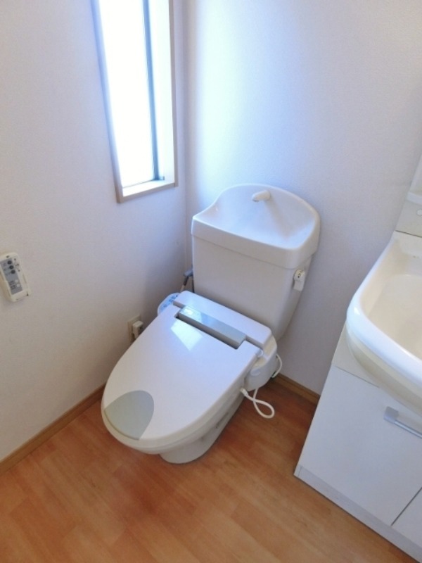 トイレ　図面と現状に相違がある場合には現状を優先