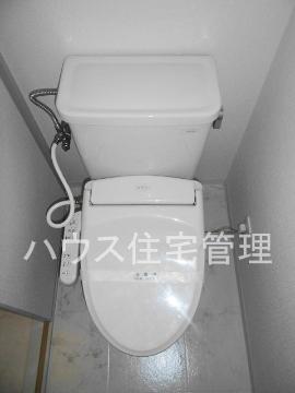 トイレ　シャワー付トイレ