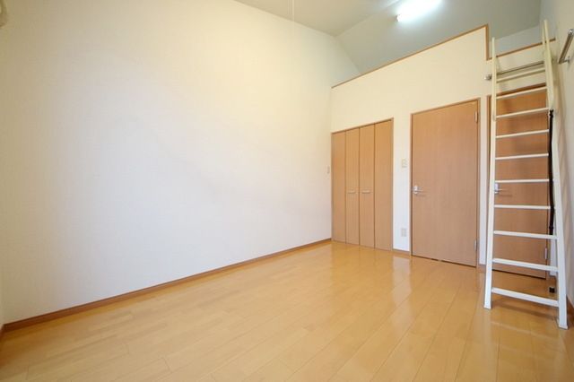 その他部屋・スペース　★洋室７帖★