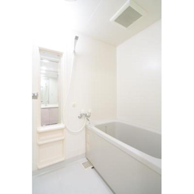 バス・シャワールーム　※写真は同タイプ住戸です。