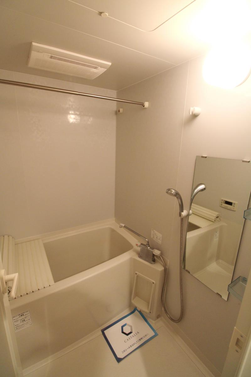 バス・シャワールーム　ゆったり過ごせるお風呂です