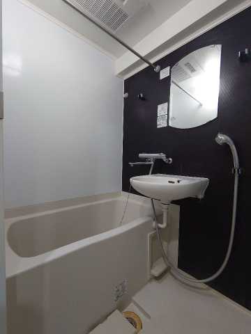 バス・シャワールーム　別室参考画像です