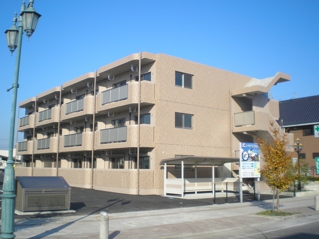 建物外観　ペット可。鉄筋コンクリートマンション。