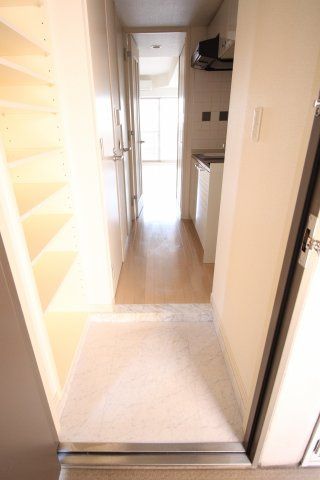 玄関　（別タイプ参考写真）シエル白山A館　文京区向丘1
