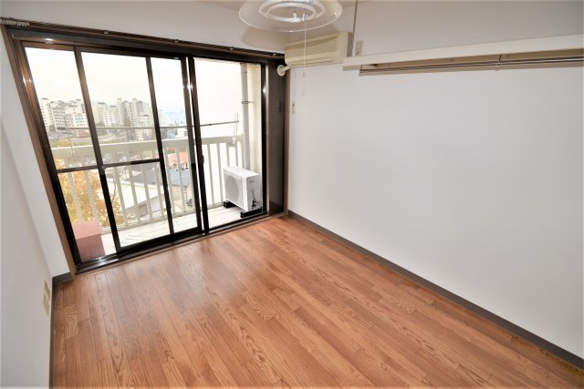 居室・リビング　写真は別のお部屋のものです