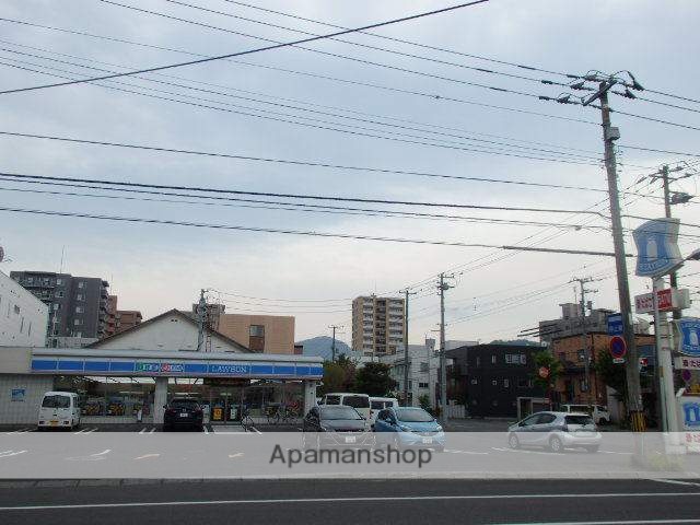 コンビニ　ローソン（コンビニ）まで130m