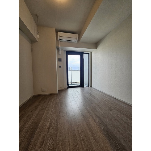 居室・リビング　内観1