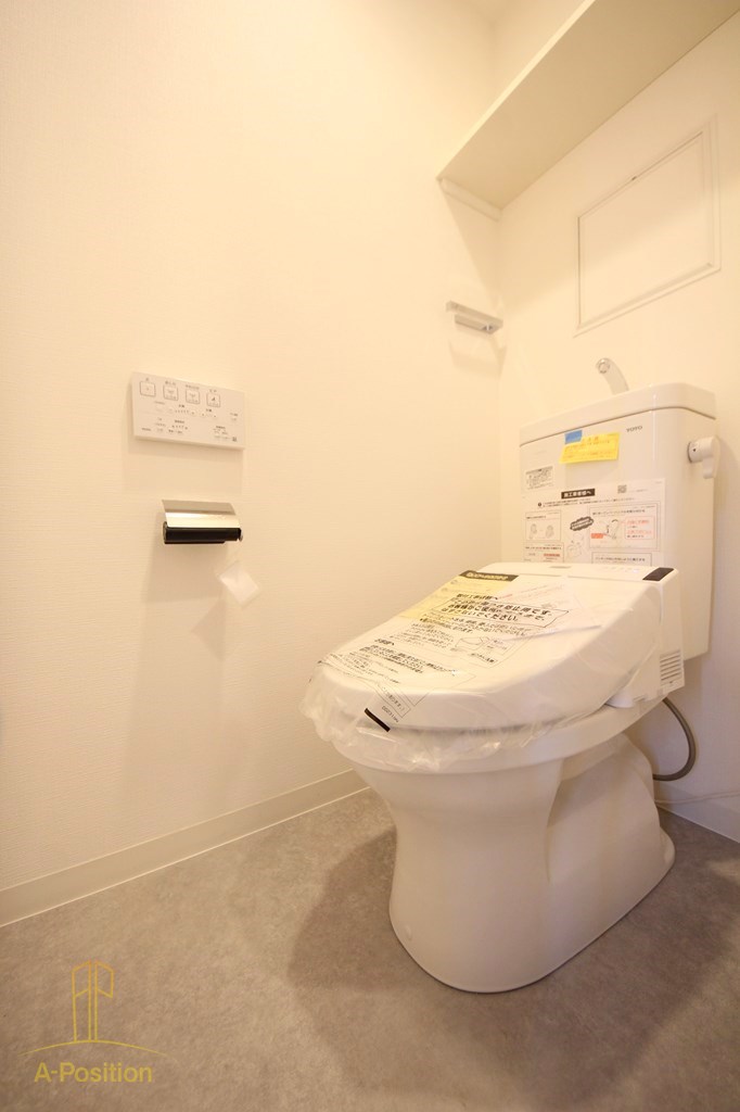 トイレ　アジュールコート福島