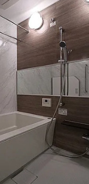 バス・シャワールーム