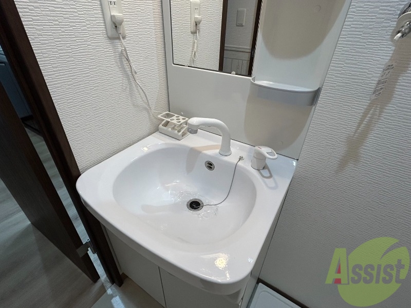 洗面設備　シャンプードレッサーなので身支度しやすそうですね。