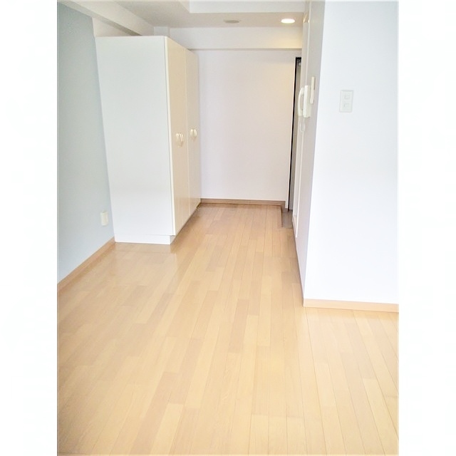 居室・リビング　他住戸の参考写真です。