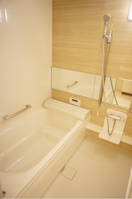 バス・シャワールーム　図面と現状に相違がある場合には現状を優先