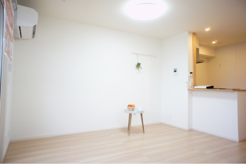 居室・リビング　図面と現状に相違がある場合には現状を優先