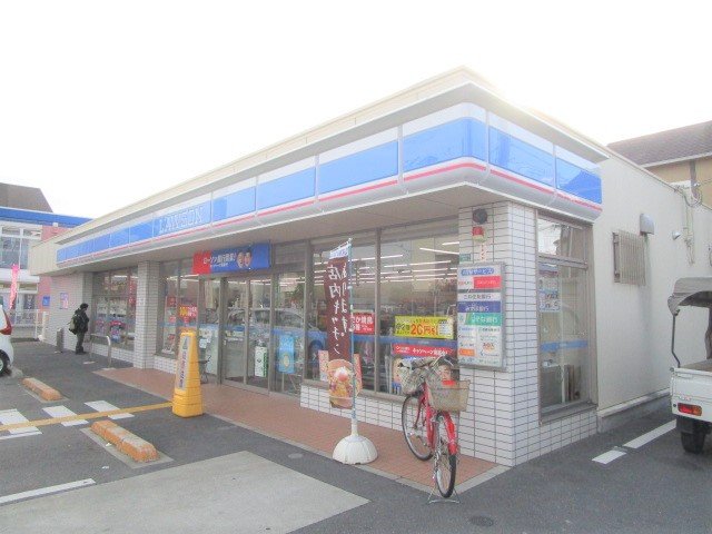 コンビニ　ローソン　枚方船橋本町二丁目店（コンビニ）まで176m