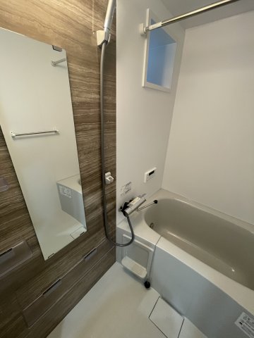 バス・シャワールーム　(参考)同間取り他部屋の写真