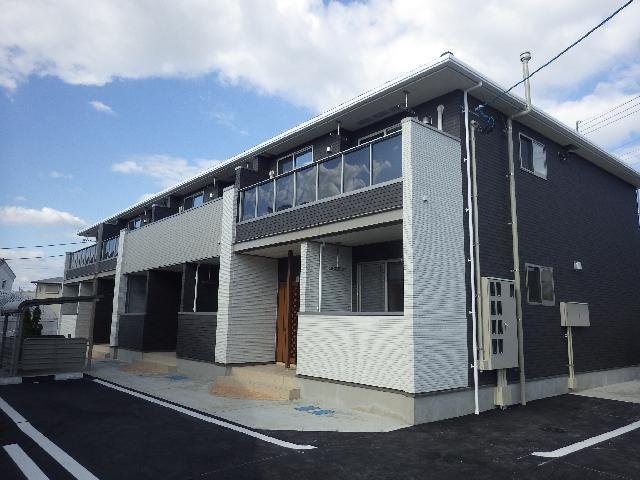 建物外観　落ち着いた雰囲気の外観です