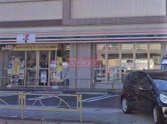 コンビニ　セブンイレブン大田区東六郷2丁目店（コンビニ）まで120m