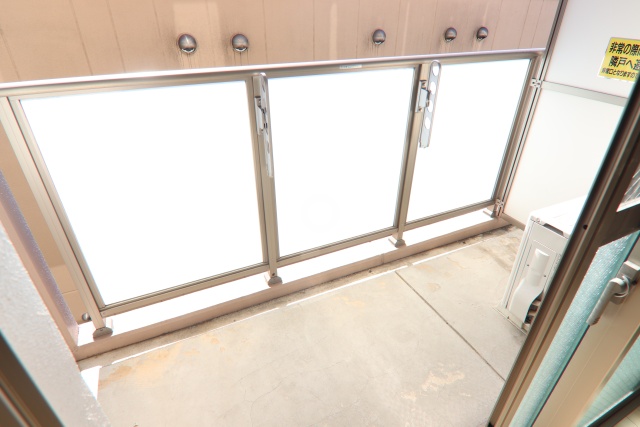 バルコニー　※別室の参考写真の為、現況優先です。