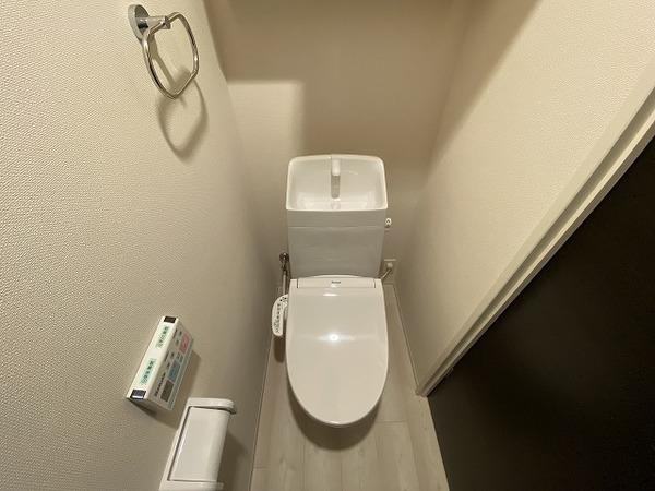 トイレ　同施工会社イメージ。