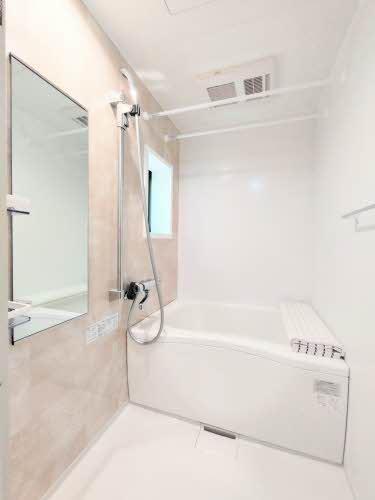 バス・シャワールーム　バスルーム