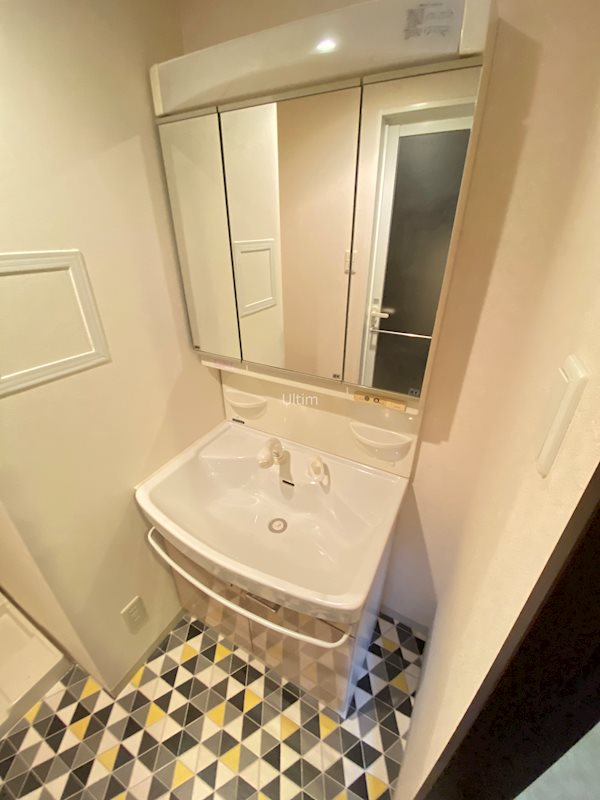 洗面設備　別部屋のお写真です。ご参考までに！