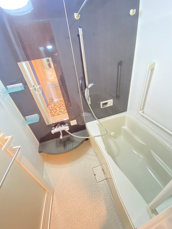 バス・シャワールーム　別部屋のお写真です。ご参考までに！