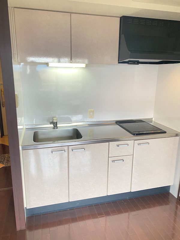 キッチン　別部屋のお写真です。ご参考までに！