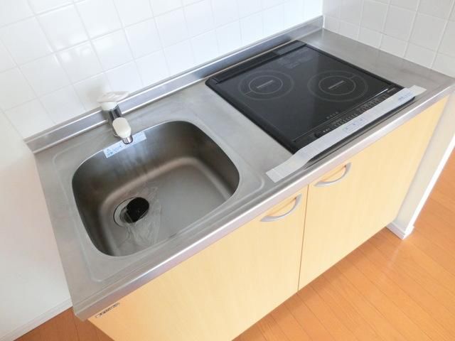 キッチン　システムキッチン2口コンロ