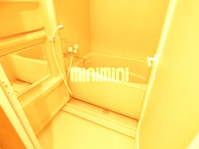 バス・シャワールーム　ゆったりくつろぎのバスルーム