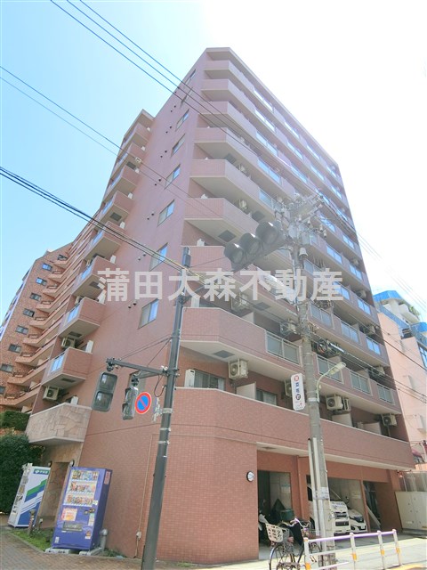 建物外観　2001年12月築　RC鉄筋コンクリート造地上10階建て総戸