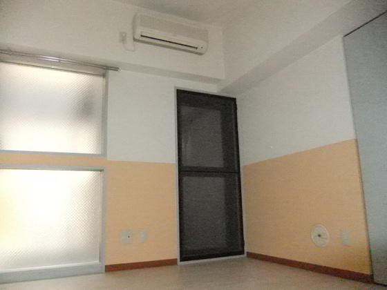 居室・リビング　※別室の写真です