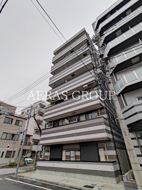 建物外観　角地にあるマンションです。