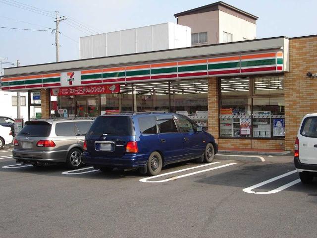 その他　セブンイレブン広島川内4丁目店（コンビ二）（その他）まで403m