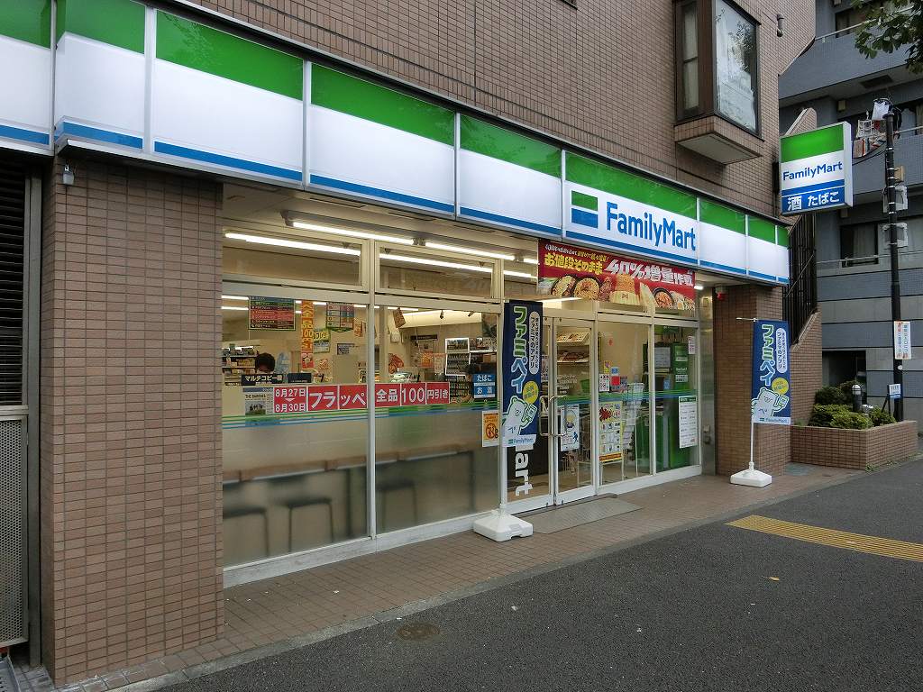 コンビニ　ファミリーマート 杉並成田東五丁目店（コンビニ）まで227m