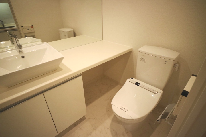 トイレ　※参考写真