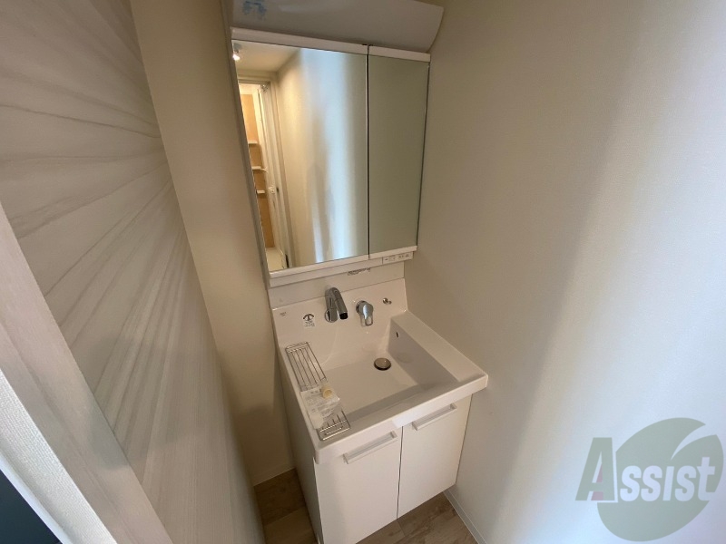 洗面設備　シャンプードレッサーで身支度もラクラクです！