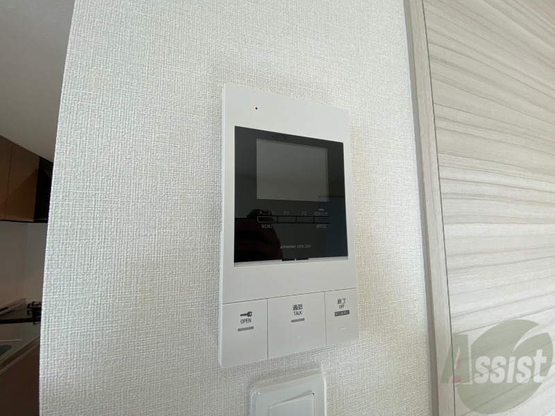 セキュリティ　ＴＶモニター付インターホンです。来客者の顔が見えるので安心！